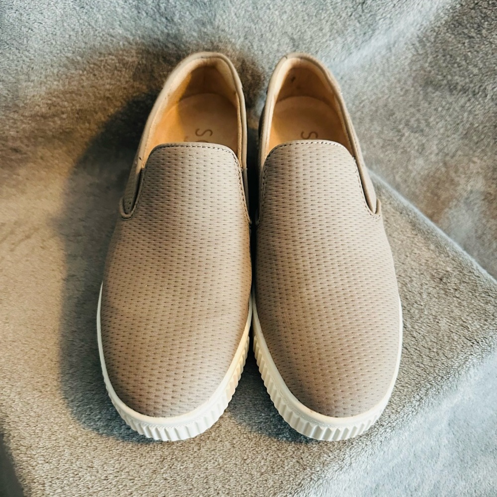 SOUL Naturalizer Tan Loafers Slip-Ons
